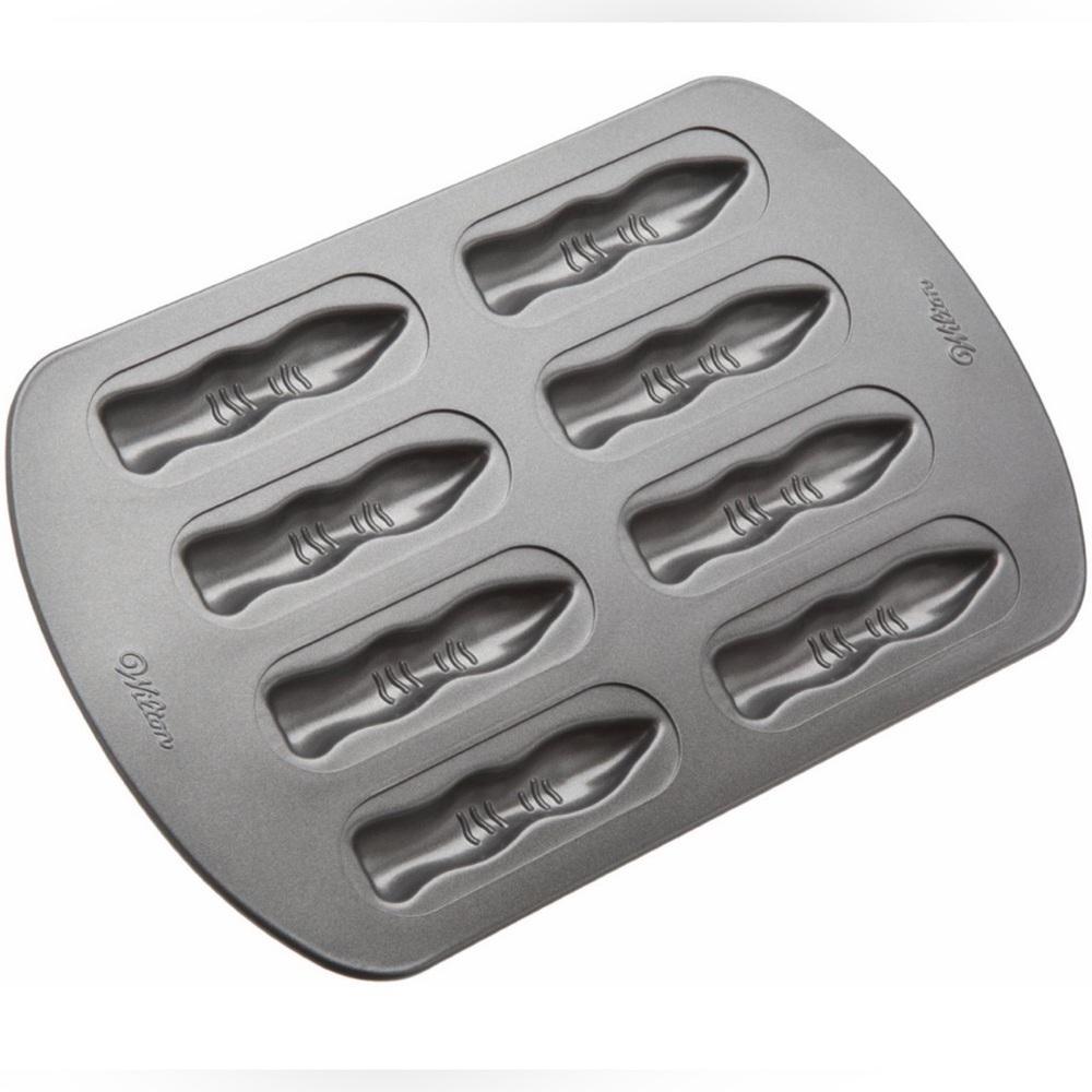Wilton Halloween Witch Fingers Lady Fingers Baking Pan